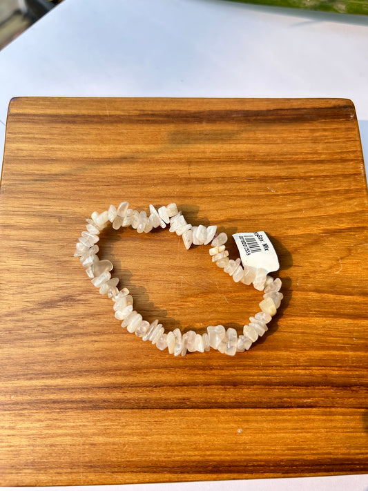 Soft Harmony: Natural Rose Quartz Chips Bracelet