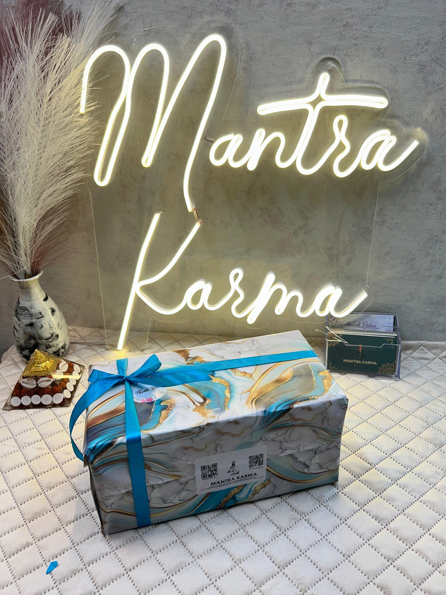 Hampers & Custom Gifts