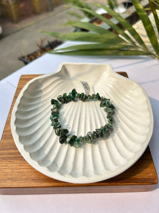 Garden of Luck: Natural Green Jade Chips Bracelet