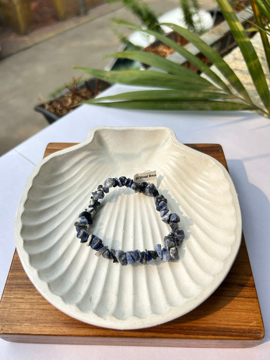 Intuitive Peace: Natural Sodalite Chips Bracelet