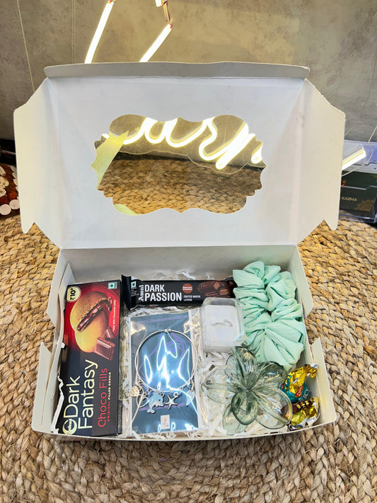 Mint Serenity Light Green Hamper