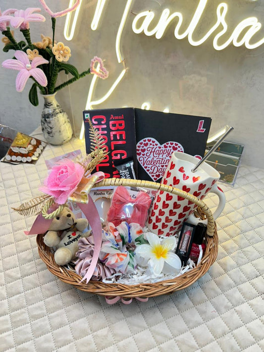 The Eternal Bloom Floral Basket (pink)