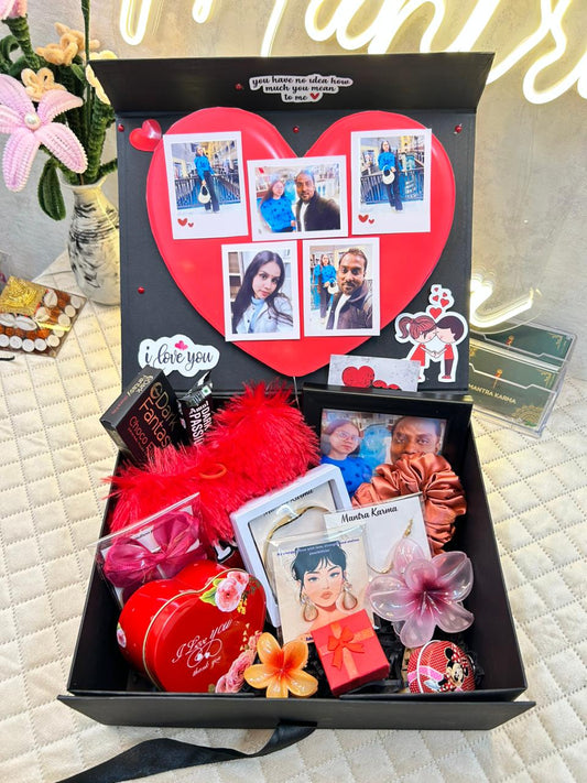 The Midnight Romance Luxury Box